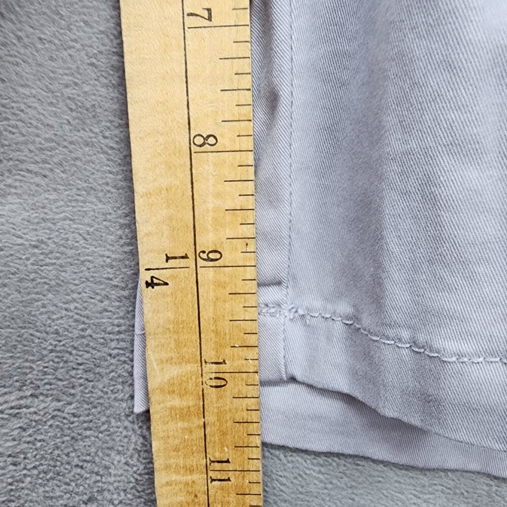 NWT Liz Claiborne Bermuda Shorts Womens 16 Gray Stretch Mid Rise Pockets - Picture 13 of 14